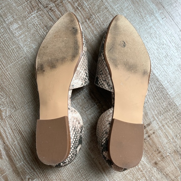 Steve Madden Snake Skin Pattern Flats - Picture 3 of 5